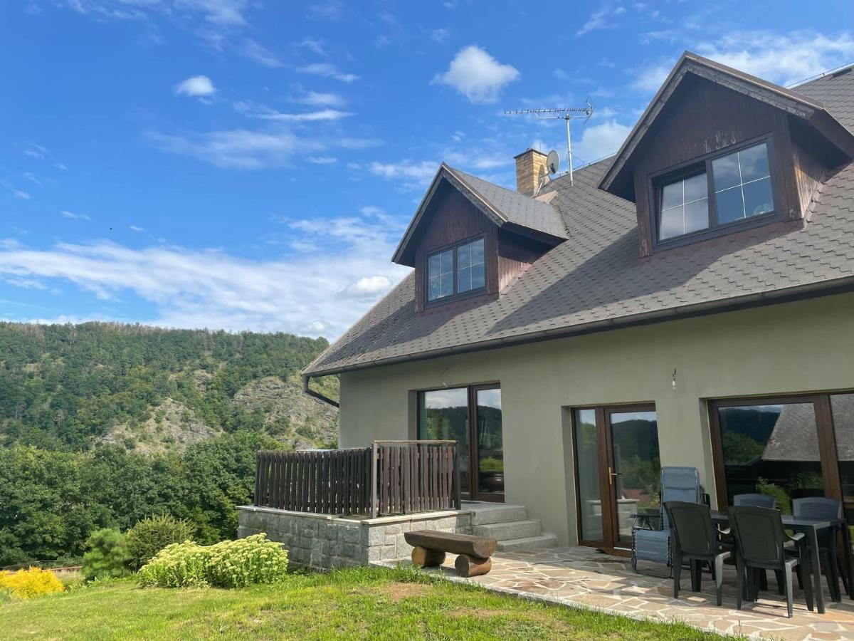 Runch Smilovice Villa Chotilsko Екстериор снимка